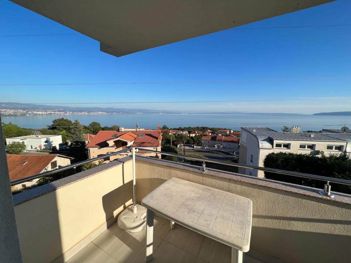 Panoramic Apartment Sea View And Pool Opatija Ičići Dış mekan fotoğraf